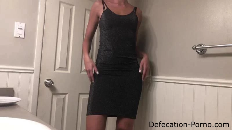 Sexy Kleid, cremige Scheiße auf einem Teller - TinaAmazon - Deep Throat mit Scheiße, Buttplug, Arschlecken